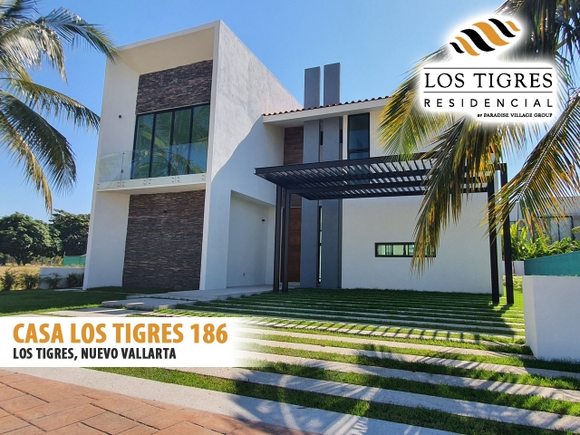 CASAS NUEVAS EN PREVENTA

LOS TIGRES RESIDENCIAL - NUEVO VALLARTA

Modelos unicos dentro de un fraccionamiento residencial con Club Deportivo, Alberca con Area de niños, Canchas Deportivas, Parques, Parques para Mascotas, Seguridad 24hrs y mas.

Casa Los Tigres 186 ofrece amplios espacios interiores con una distribucion diferente. En un terreno de 500 M2 y una construccion total de 318 m2, tiene la siguiente distribucion:

Planta Baja:


	2 Espacios para Coche al frente.
	Ingreso principal - Ingreso de servicio.
	Cuarto de Servicio.
	Bodega.
	Area de Sala.
	Area de Comedor.
	Cocina Integral con alacena.
	Recamara Principal con Closet, Vestidor, Baño Completo.
	Baño completo para visitas.
	Terraza con Alberca y Area de camastros.


Planta Alta:


	Vestibulo.
	Terraza.
	Recamara 2 con Closet y Baño completo.
	Recamara 3 con  Closet, Balcon y Baño completo.


Es una oportunidad unica de invertir y disfrutar de los beneficios de pertenecer a los propietarios de una parte de Los Tigres Residencial y las mas lujosas instalaciones incluidas.

Beneficios de la membresía para Socios. Instalaciones.


	Club de Alberca.
	Club Infantil.
	Gym.
	Spa.
	Vestidores.
	Cancha de tenis.
	Cancha de Basquetbol.
	Spa.
	Jacuzzi y las instalaciones del vapor.
	Restaurante & Bar Casa Club. 

