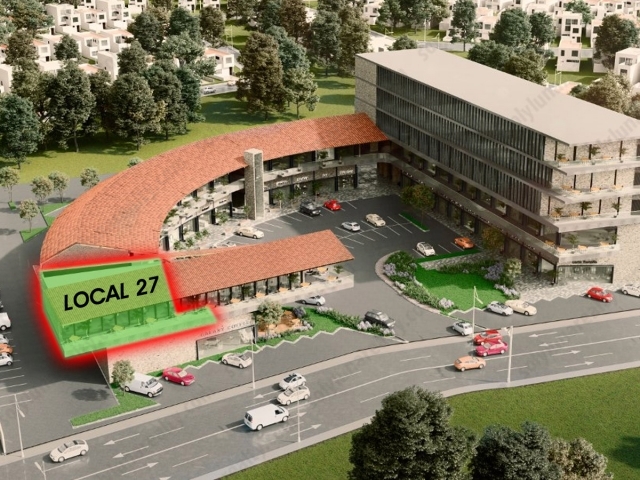 Precio:55600 <br>&nbsp;Local en Renta en Parota Center

Descubre el espacio ideal para tu pr&oacute;ximo restaurante:


	
	232 m&sup2; perfectamente acondicionados
	
	
	&Aacute;rea de cocina totalmente equipada
	
	
	Barra para tragos con dise&ntilde;o funcional
	
	
	Capacidad para 20 mesas
	
	
	Ubicado en segundo piso, con amplios ventanales que regalan una espectacular vista verde y de la vibrante Av. Francisco Villa
	
	
	Ambiente &uacute;nico: rel&aacute;jate contemplando la naturaleza mientras la ciudad corre a tus pies
	


&nbsp;Renta: $55,600 MXN + IVA (incluye mantenimiento)

Parota Center es la nueva plaza de moda, con f&aacute;cil acceso, estacionamiento y flujo constante de clientes potenciales.

&nbsp;Para agendar una cita o recibir m&aacute;s informaci&oacute;n, cont&aacute;ctame al 322 306 5760.

&iexcl;No dejes pasar esta oportunidad de posicionar tu nego