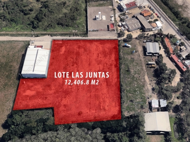 ¡Atención inversionistas!
Presentamos el Terreno Pino Suárez, ubicado en la zona más estratégica de Las Juntas, ideal para desarrollar tu próximo gran proyecto.

Con una superficie total de 12,406 m², divididos en 4 terrenos con escrituras independientes, esta propiedad ofrece una flexibilidad legal y operativa inmejorable.

Ubicación privilegiada:


	
	A solo 2 minutos de la Carretera Federal 200
	
	
	5 minutos de Vidanta World
	
	
	10 minutos del Aeropuerto Internacional de Puerto Vallarta
	
	
	Rodeado de gasolineras, tiendas, escuelas y servicios
	
	
	Cerca de restaurantes a pie de playa ideales para el turismo y la inversión
	


Este terreno representa una gran oportunidad de inversión en uno de los puntos de mayor crecimiento y conectividad entre Puerto Vallarta y Riviera Nayarit. Ya sea para uso habitacional, comercial o turístico, el potencial de desarrollo es enorme.

No dejes pasar esta oportunidad única en el corazón del desarrollo urbano.

