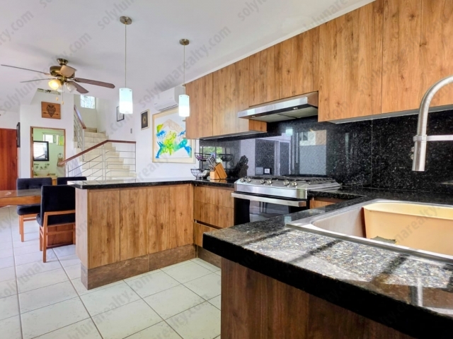 Madre Perla | Las Moras - Puerto Vallarta - Jalisco