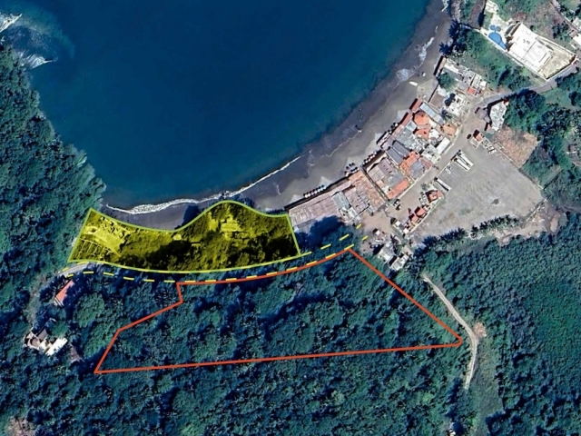 TERRENO DE FRENTE A PLAY PLATANITOS EN NAYARIT
8000 m2, Servicios y Frente Playa a pie de Terreno.
Uso de Suelo

CS1 (COMERCIO Y SERVICIOS IMPACTO MINIMO)
PCA&nbsp;(PROTECCI&Oacute;N Y CONSERVACI&Oacute;N AMBIENTAL).
Superficie Minima de Lote: 160
CUS 0.8&nbsp; COS 1.2
Porcentaje de &Aacute;rea libre: 20
